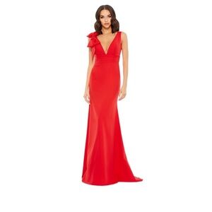 Mac Duggal Red Gown. NWT SZ 10.  Holiday perfection